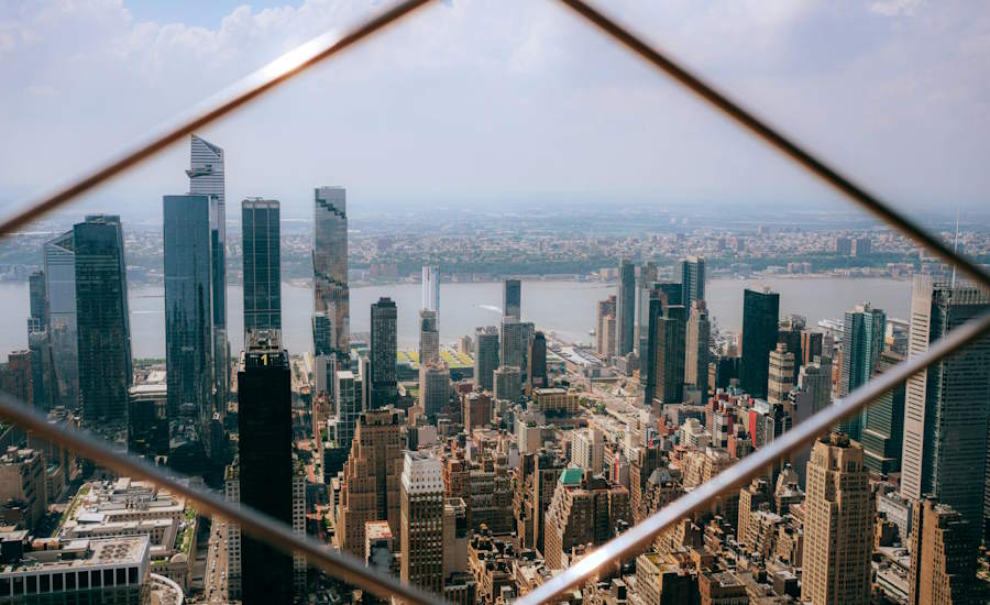 de gamla fabrikerna i New York är inspirationen bakom dagens moderna industriväggar